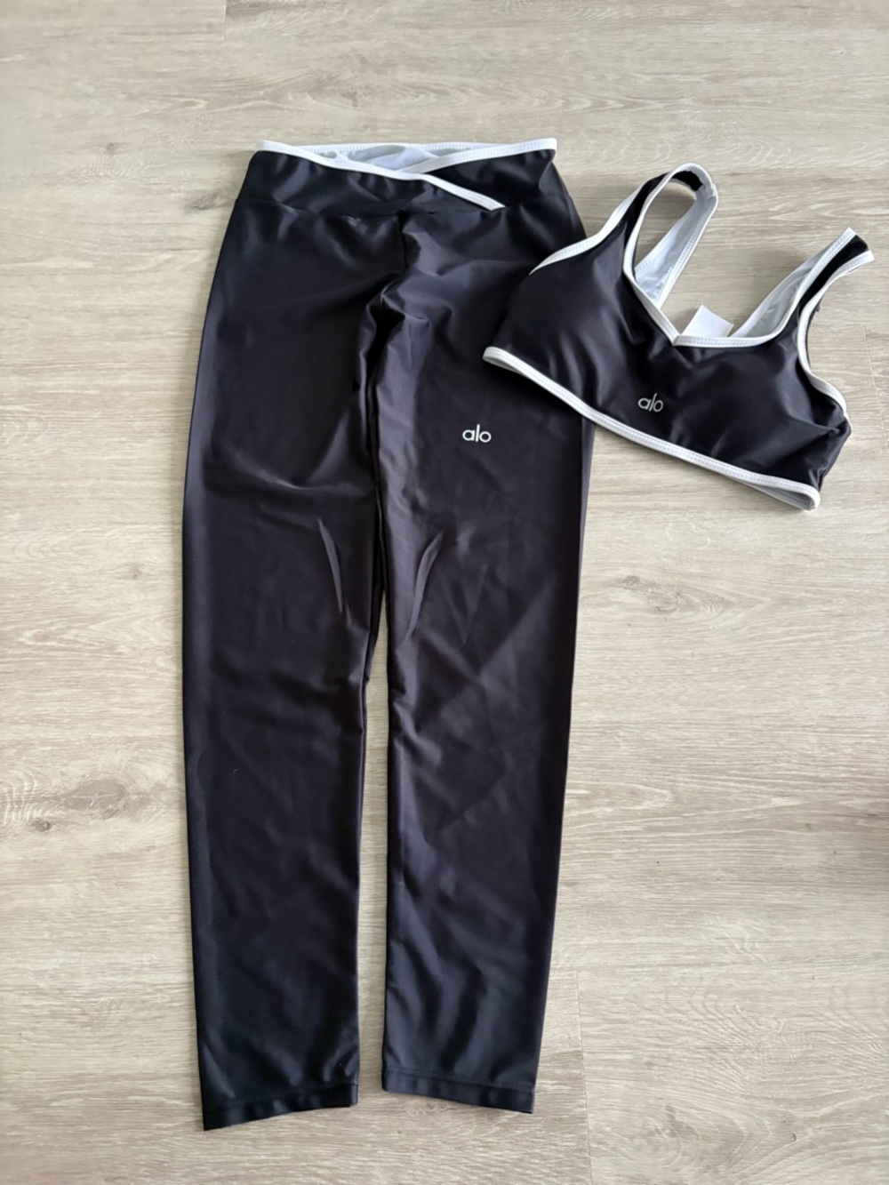 Black & White Sports Bra and Leggings Set